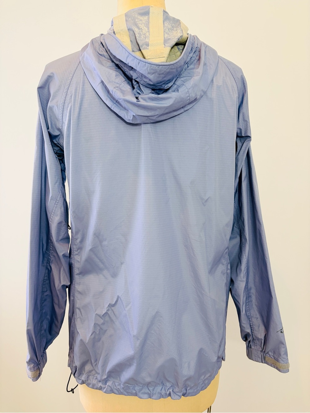 Marmot Women’s Hooded Windbreaker Jacket - Picture 6 of 10